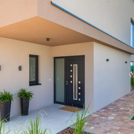 Artsi * Svetvinčenat