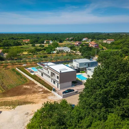 Villa Artsi *